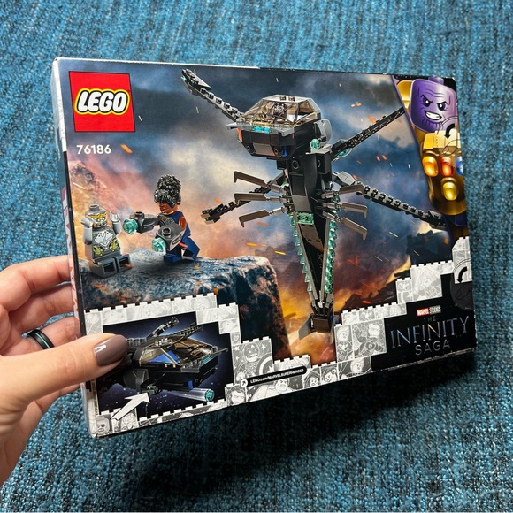 Lego Infinity Saga Black Panther Dragon Flyer 202 Piece Set Sealed in Box - Picture 4 of 4